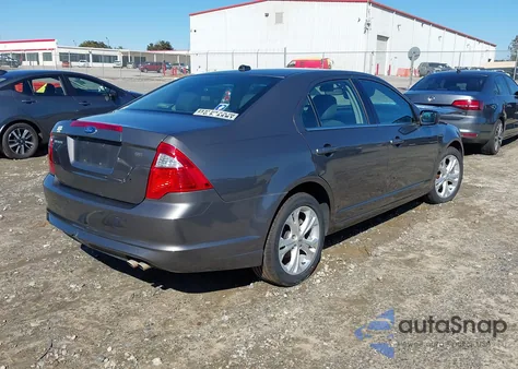 2012 Ford Fusion Se z USA, uszkodzony, nr VIN 3FAHP0HA2CR141240